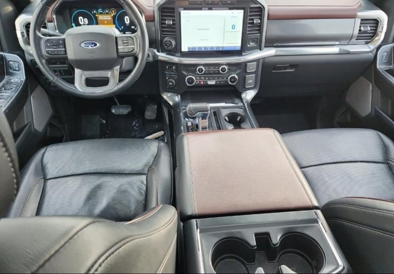 2022 Ford F-150 LARIAT Crew 4X4 | Leather | Pano Roof | Cooled & Heated Seats | Adaptive Cruise | Tow Pkg & More ! Photo