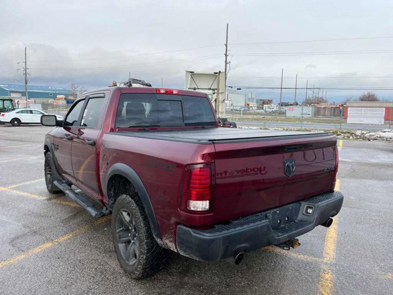 2023 RAM 1500 Classic Warlock Crew 4x4 | 5.7L Hemi | Heated Bucket Seats + Steering | Remote Start | Carplay & More ! Photo3