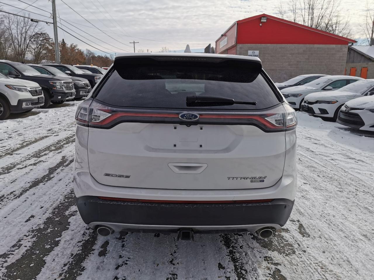 2016 Ford Edge Titanium AWD Photo3