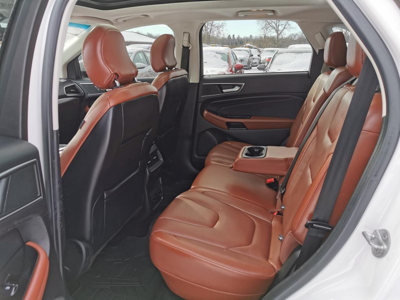 2016 Ford Edge Titanium AWD Photo