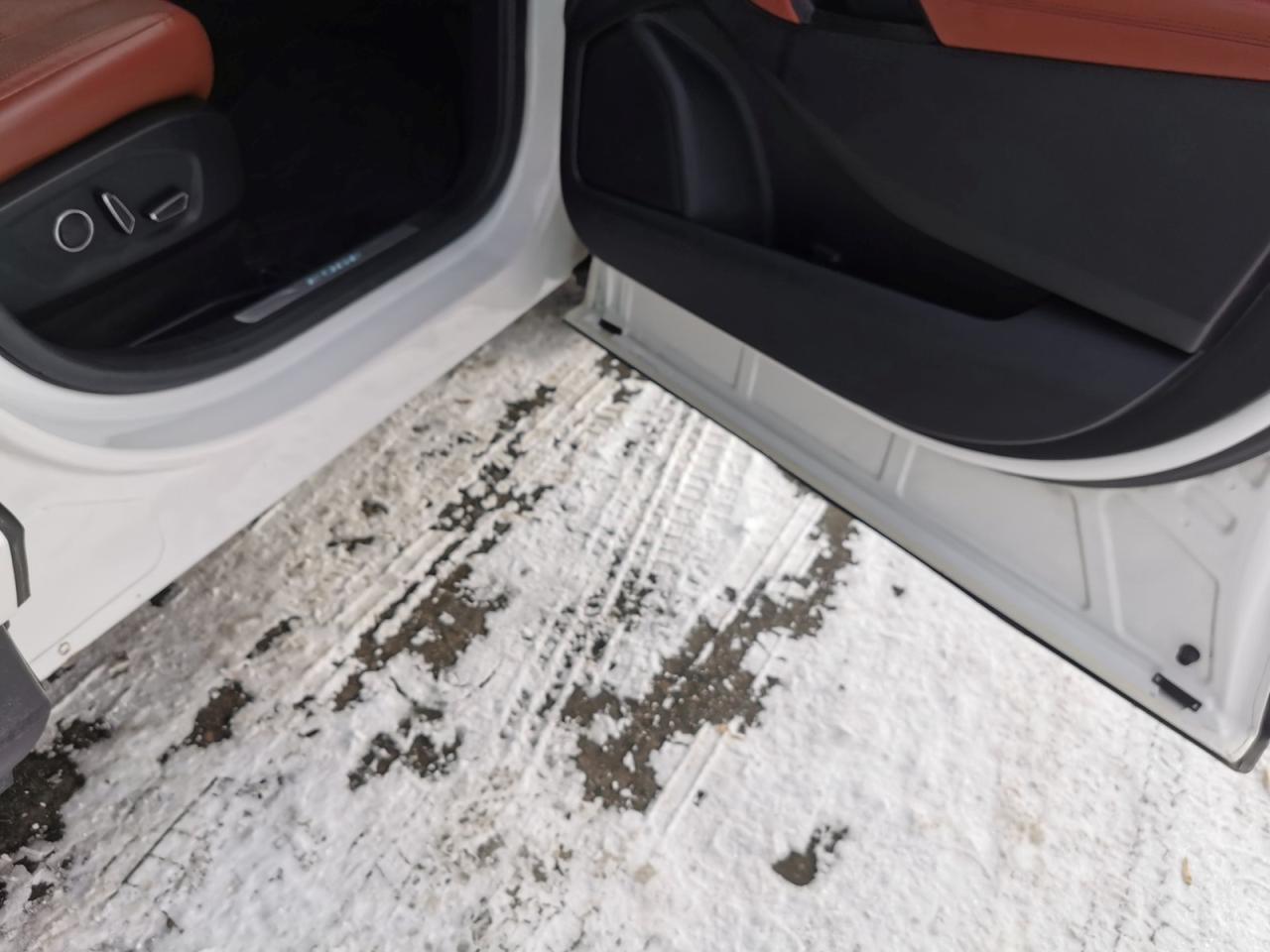 2016 Ford Edge Titanium AWD Photo