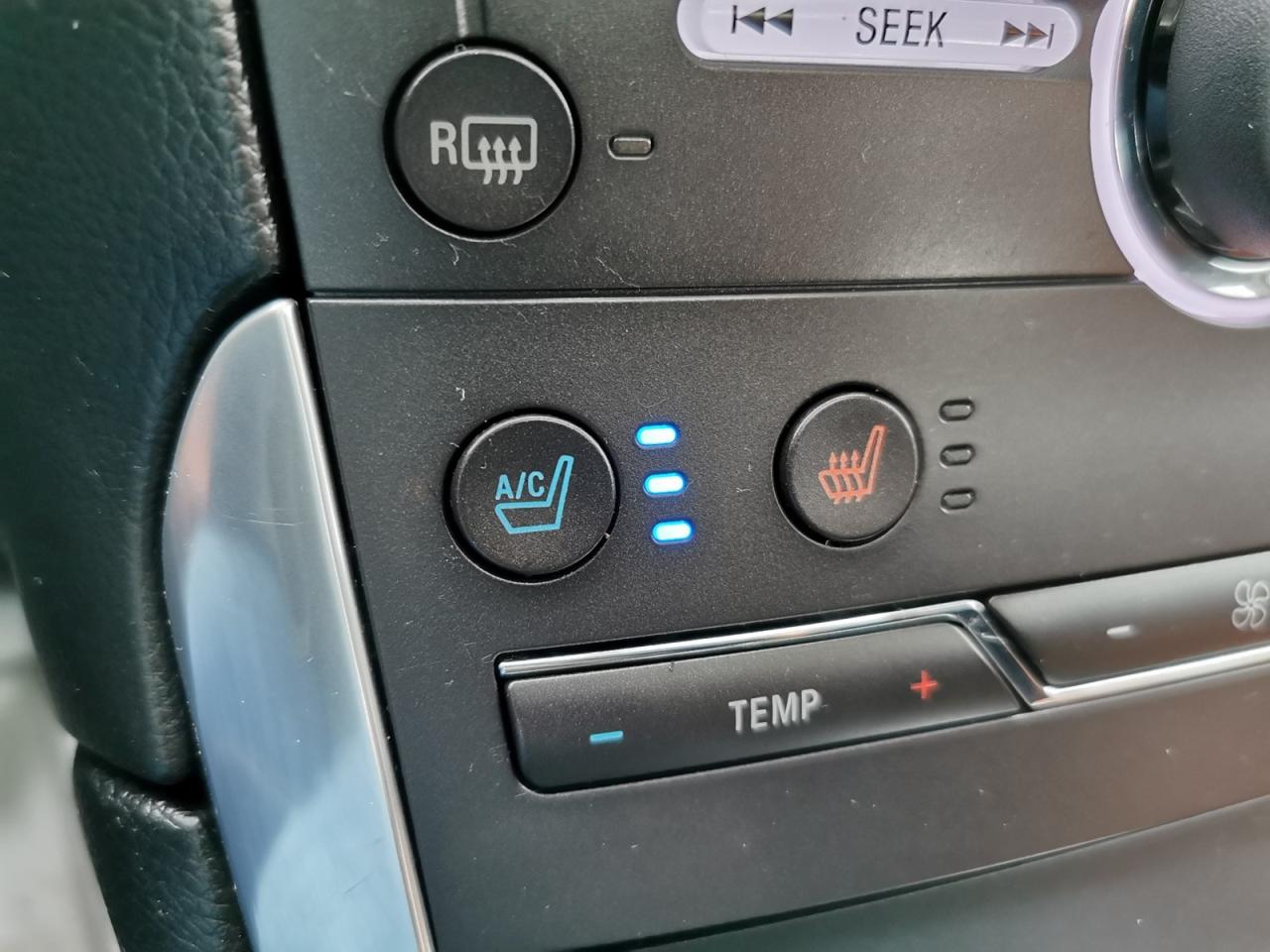 2016 Ford Edge Titanium AWD Photo