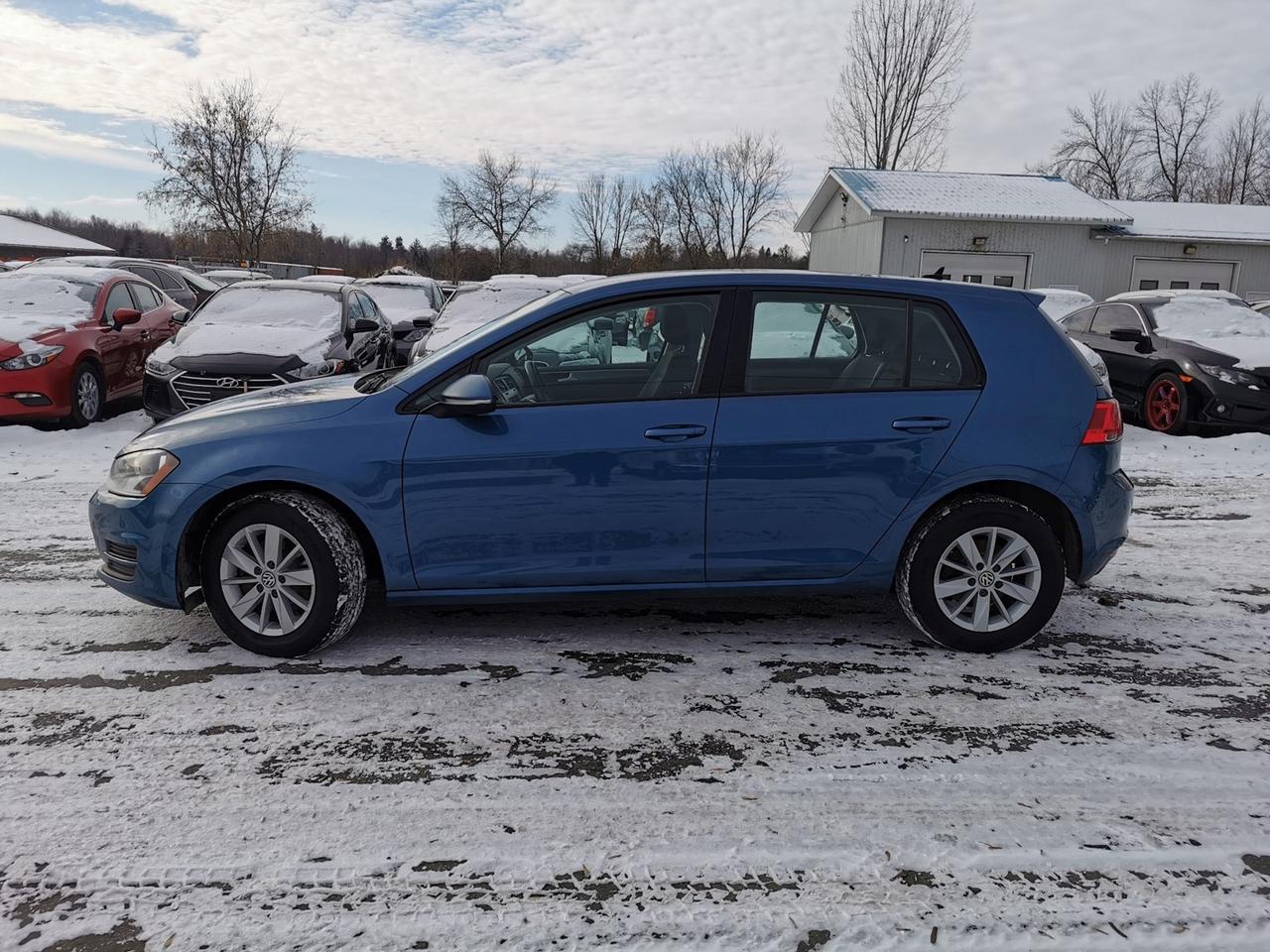 2016 Volkswagen Golf TSi  SE Photo