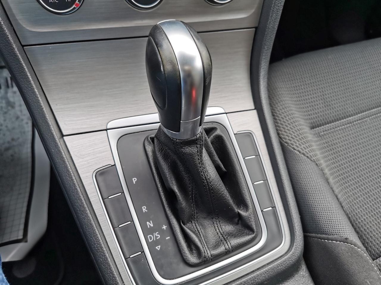 2016 Volkswagen Golf TSi  SE Photo