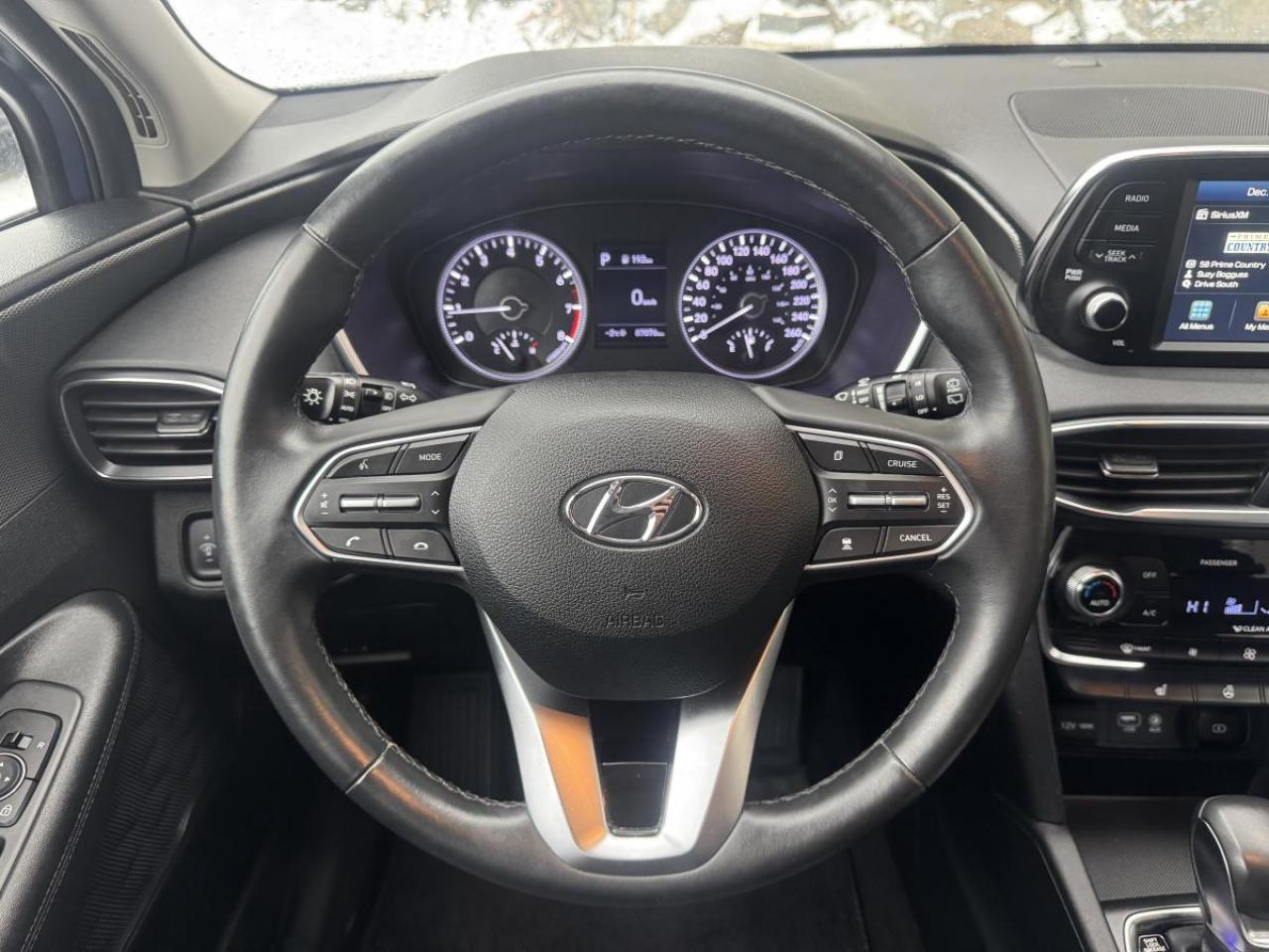 2020 Hyundai Santa Fe 2.4L Preferred AWD Photo