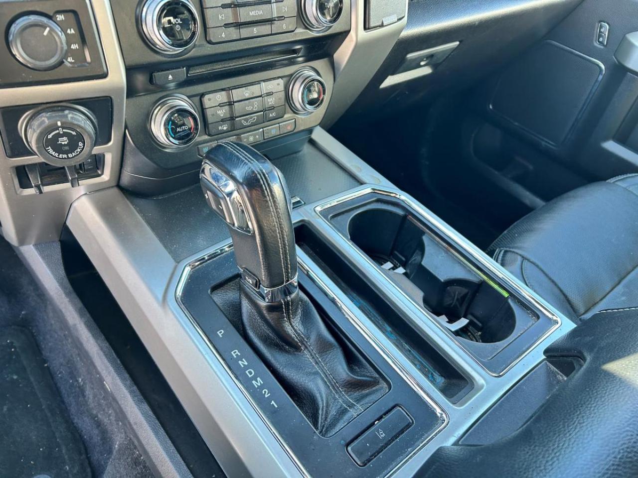 2016 Ford F-150 Lariat Photo