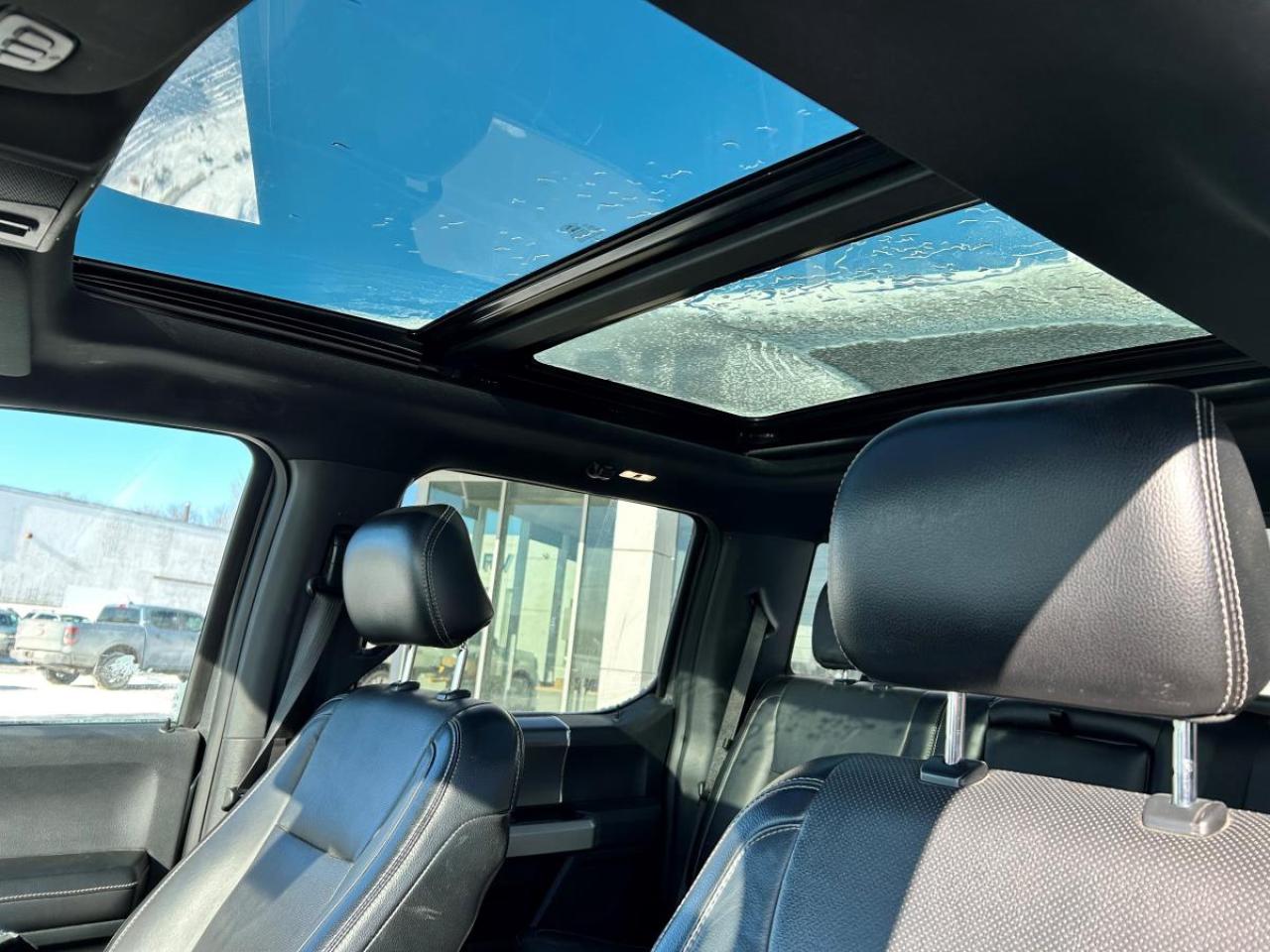 2016 Ford F-150 Lariat Photo