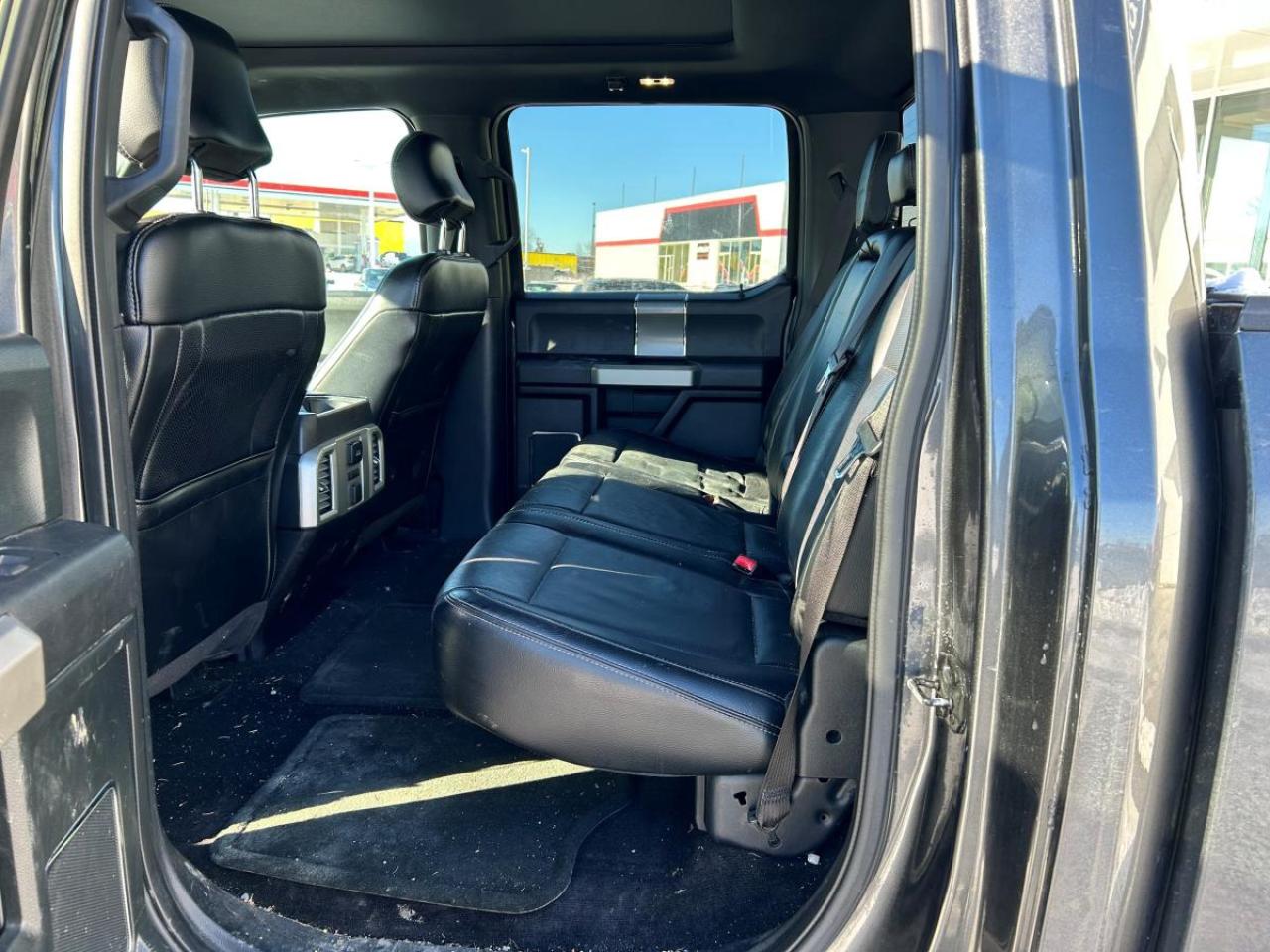 2016 Ford F-150 Lariat Photo