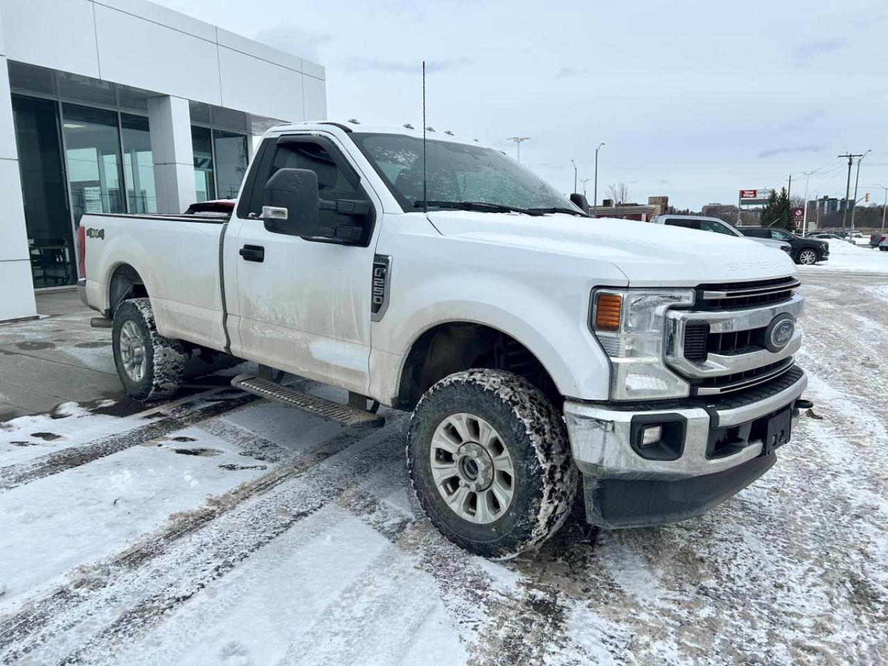 2022 Ford F-250 Super Duty SRW XLT Photo2