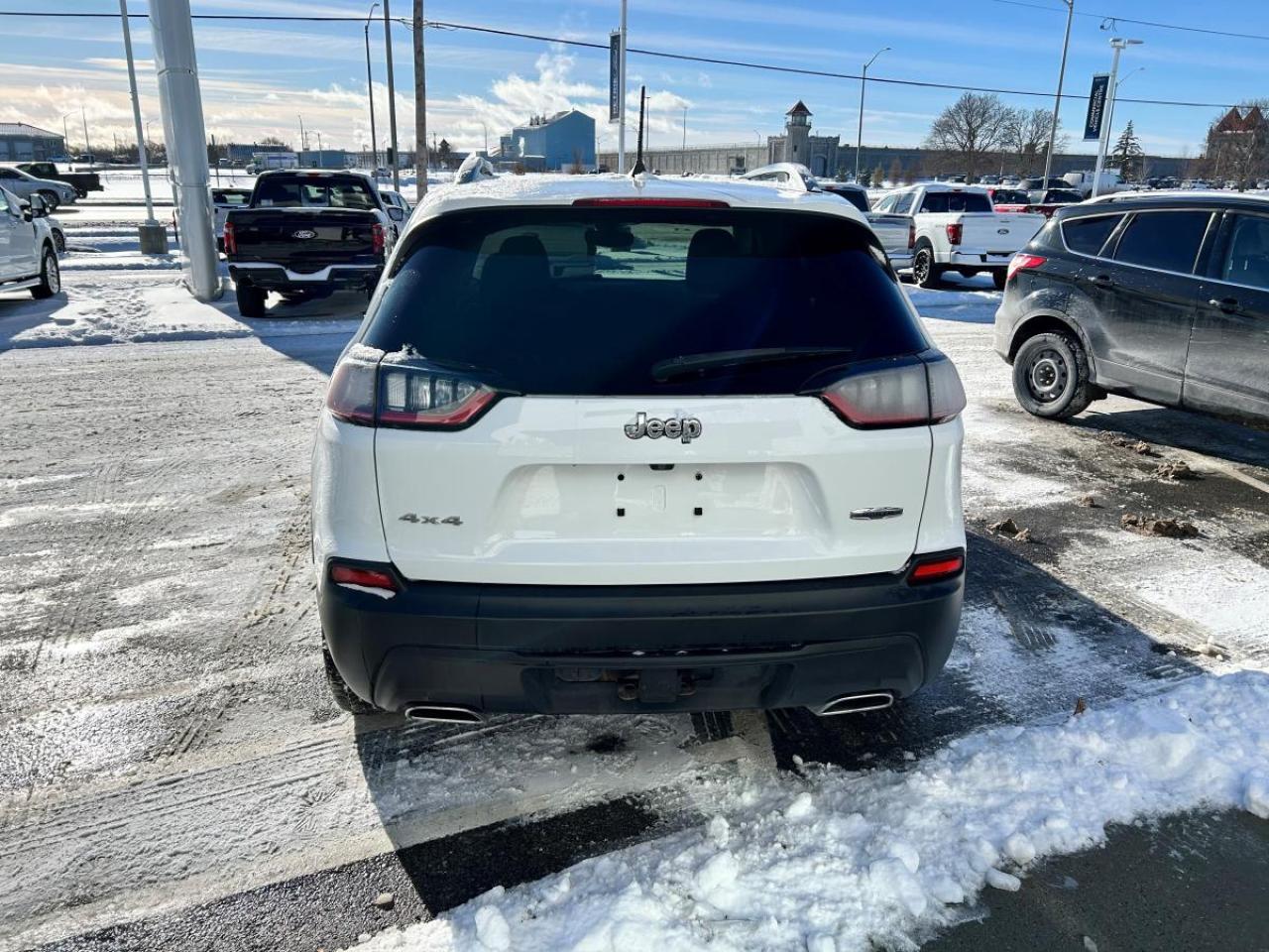 2019 Jeep Cherokee Latitude Photo
