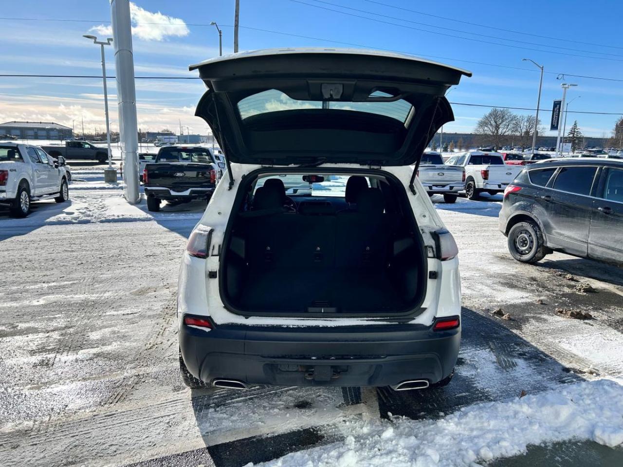 2019 Jeep Cherokee Latitude Photo