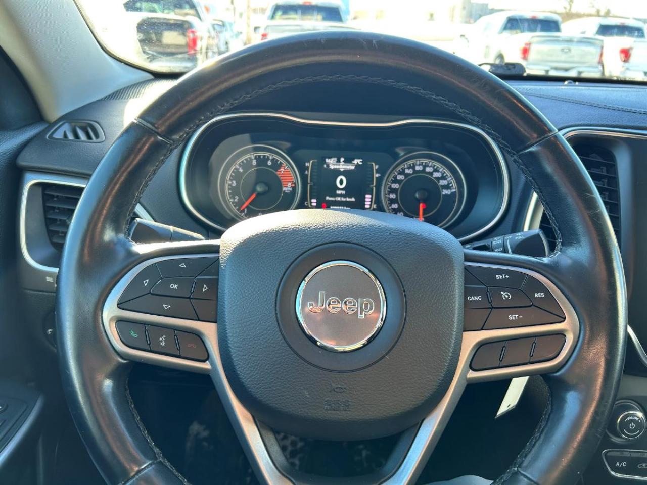 2019 Jeep Cherokee Latitude Photo