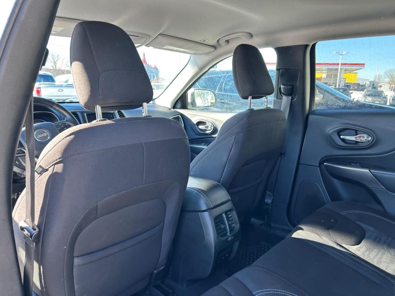 2019 Jeep Cherokee Latitude Photo