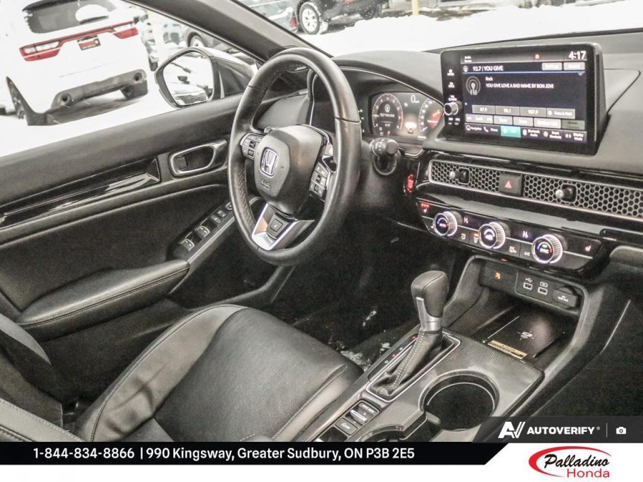 2024 Honda Civic Hatchback Sport Touring Photo