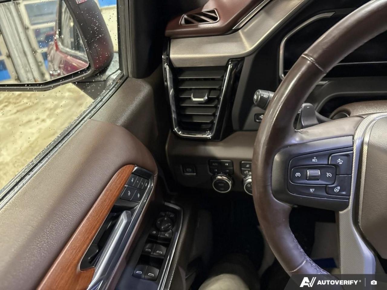 2023 GMC Sierra 1500 Denali  - Leather Seats -  Cooled Seats Photo