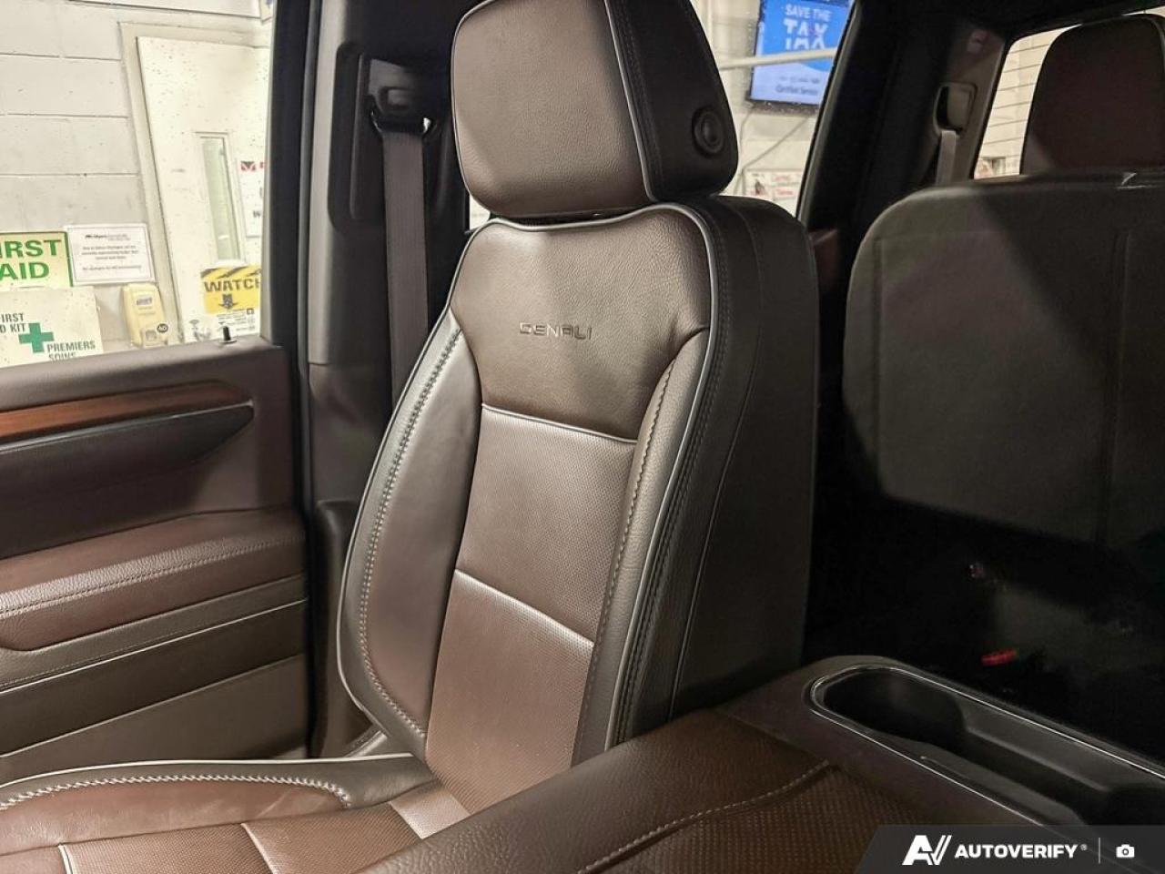 2023 GMC Sierra 1500 Denali  - Leather Seats -  Cooled Seats Photo