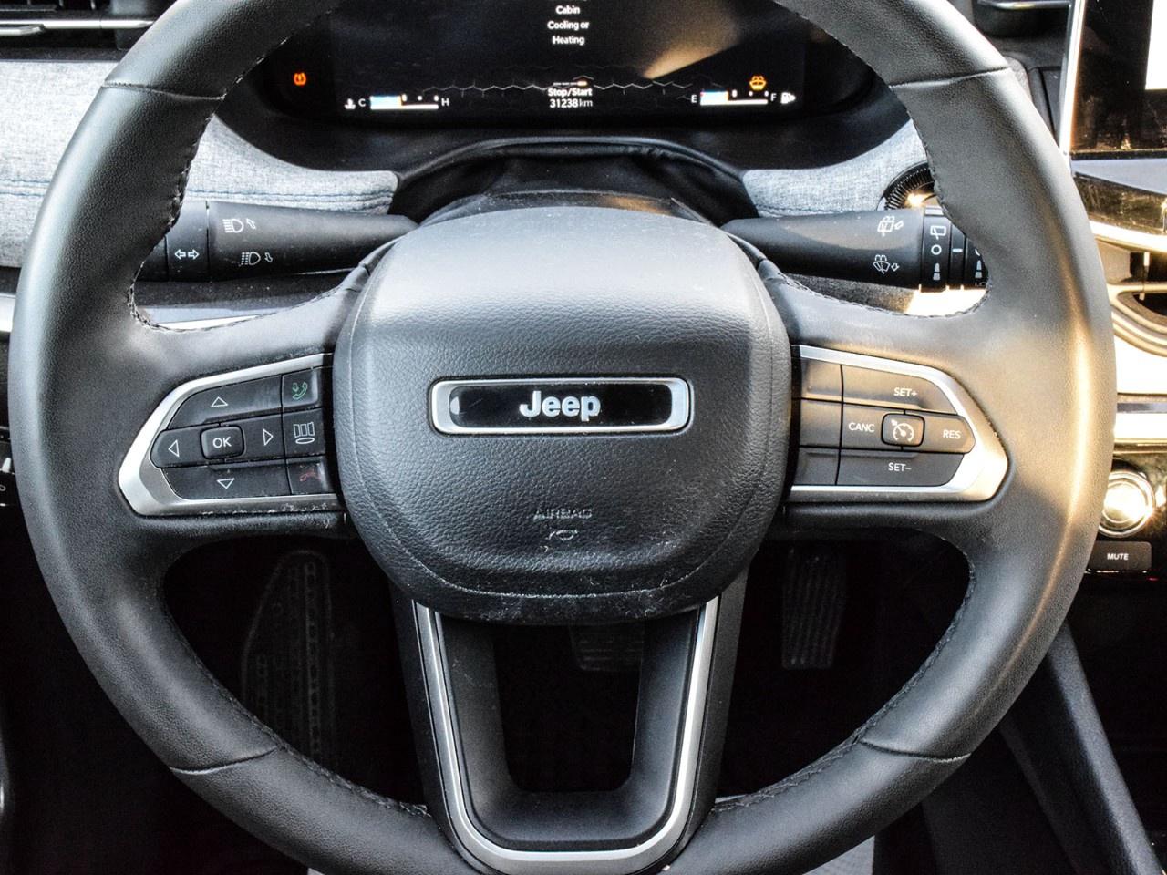 2023 Jeep Compass NORTH 4X4 Photo