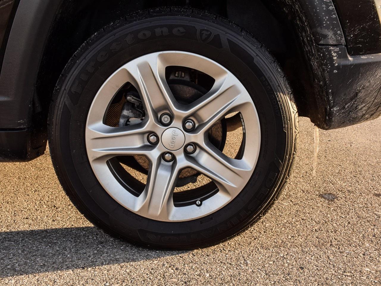 2023 Jeep Compass NORTH 4X4 Photo