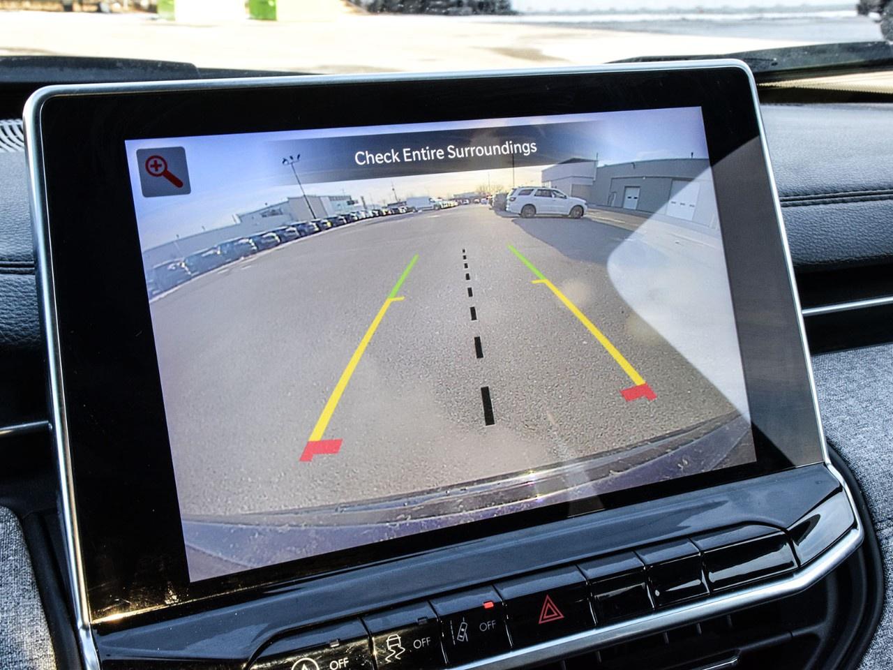 2023 Jeep Compass NORTH 4X4 Photo