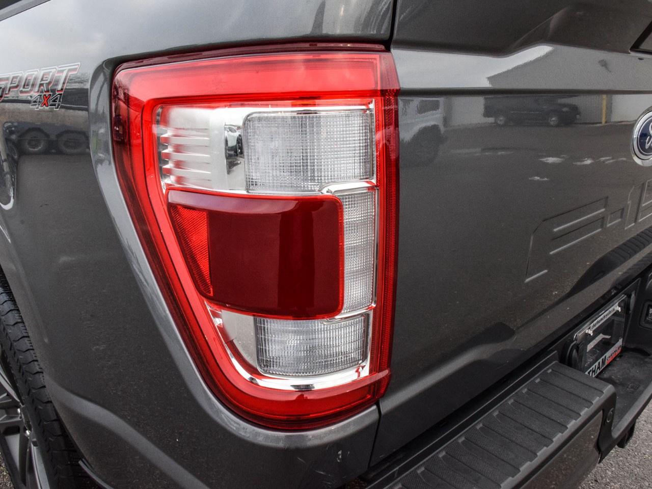 2023 Ford F-150 Lariat 4WD SuperCrew 5.5' Box Photo