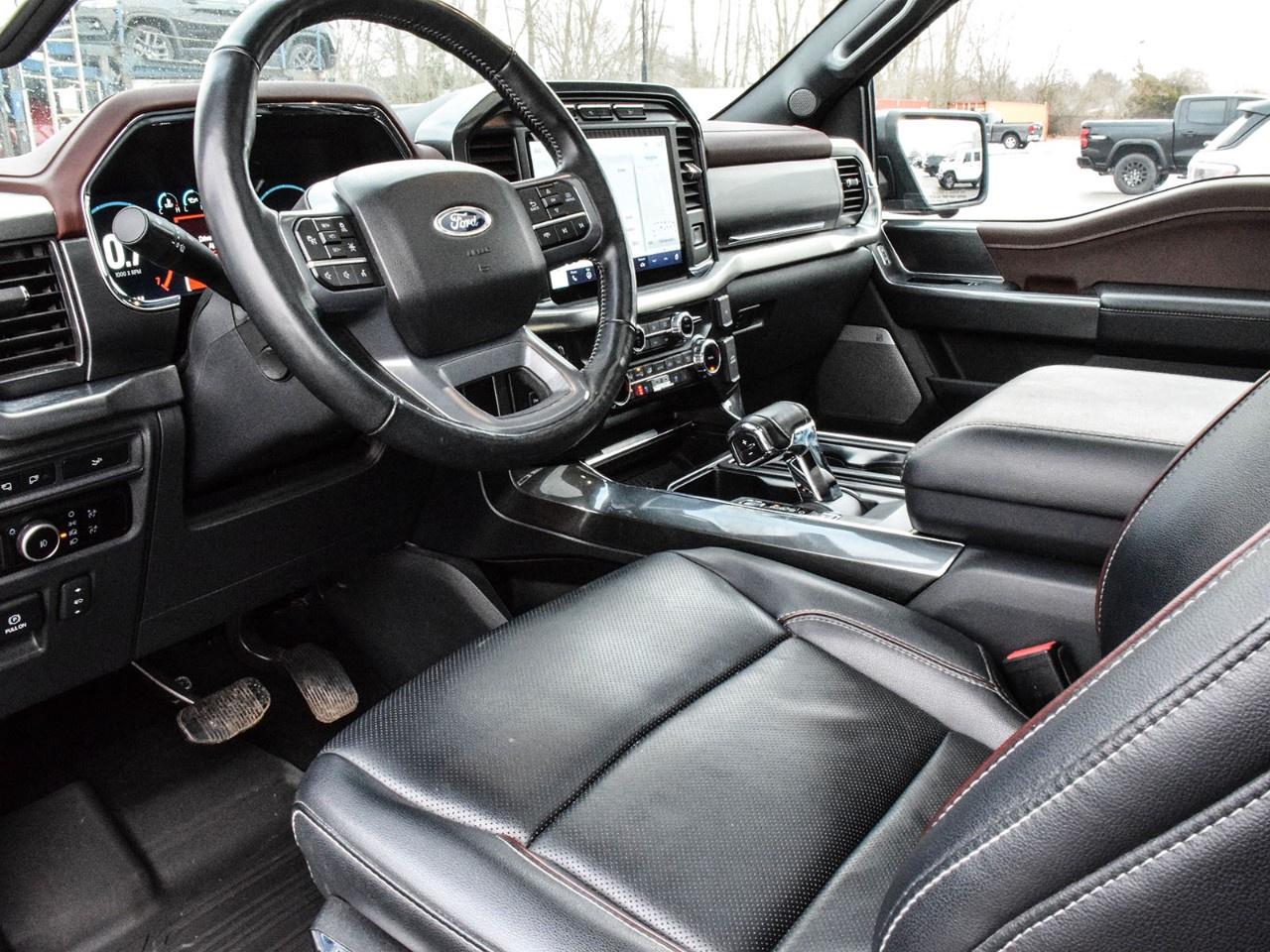 2023 Ford F-150 Lariat 4WD SuperCrew 5.5' Box Photo