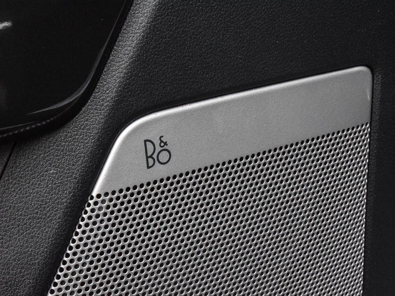 2023 Ford F-150 Lariat 4WD SuperCrew 5.5' Box Photo