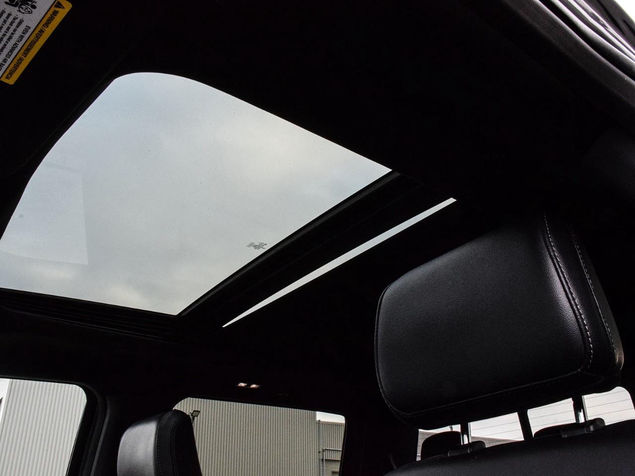 2023 Ford F-150 Lariat 4WD SuperCrew 5.5' Box Photo