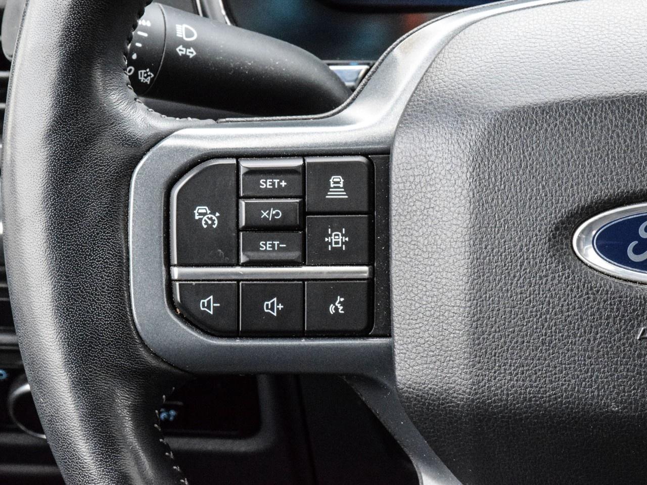 2023 Ford F-150 Lariat 4WD SuperCrew 5.5' Box Photo