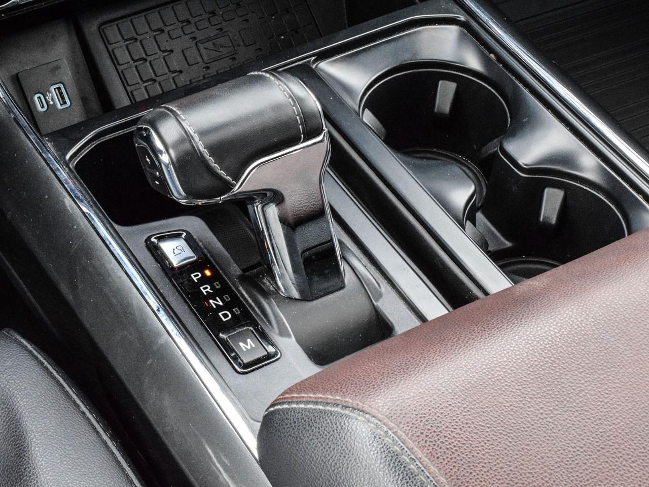 2023 Ford F-150 Lariat 4WD SuperCrew 5.5' Box Photo