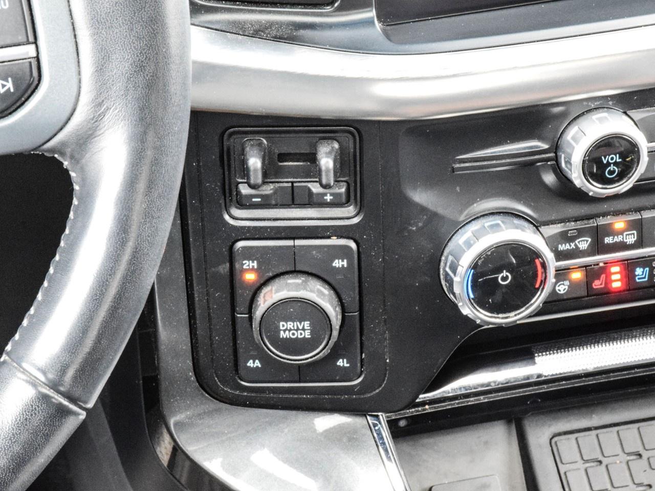 2023 Ford F-150 Lariat 4WD SuperCrew 5.5' Box Photo