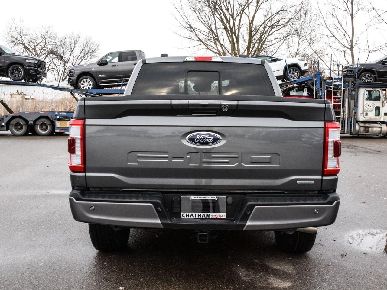 2023 Ford F-150 Lariat 4WD SuperCrew 5.5' Box Photo2