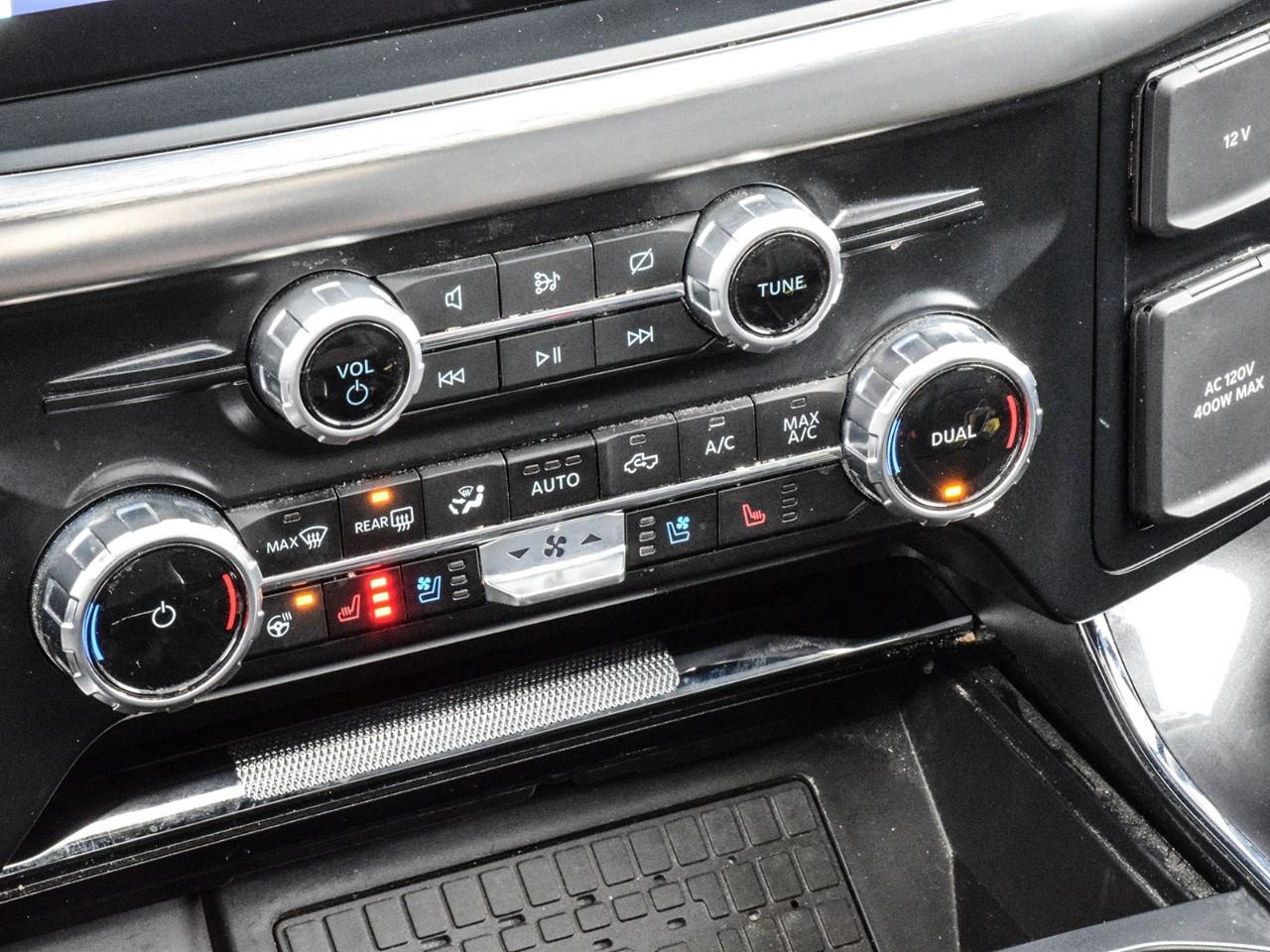 2023 Ford F-150 Lariat 4WD SuperCrew 5.5' Box Photo