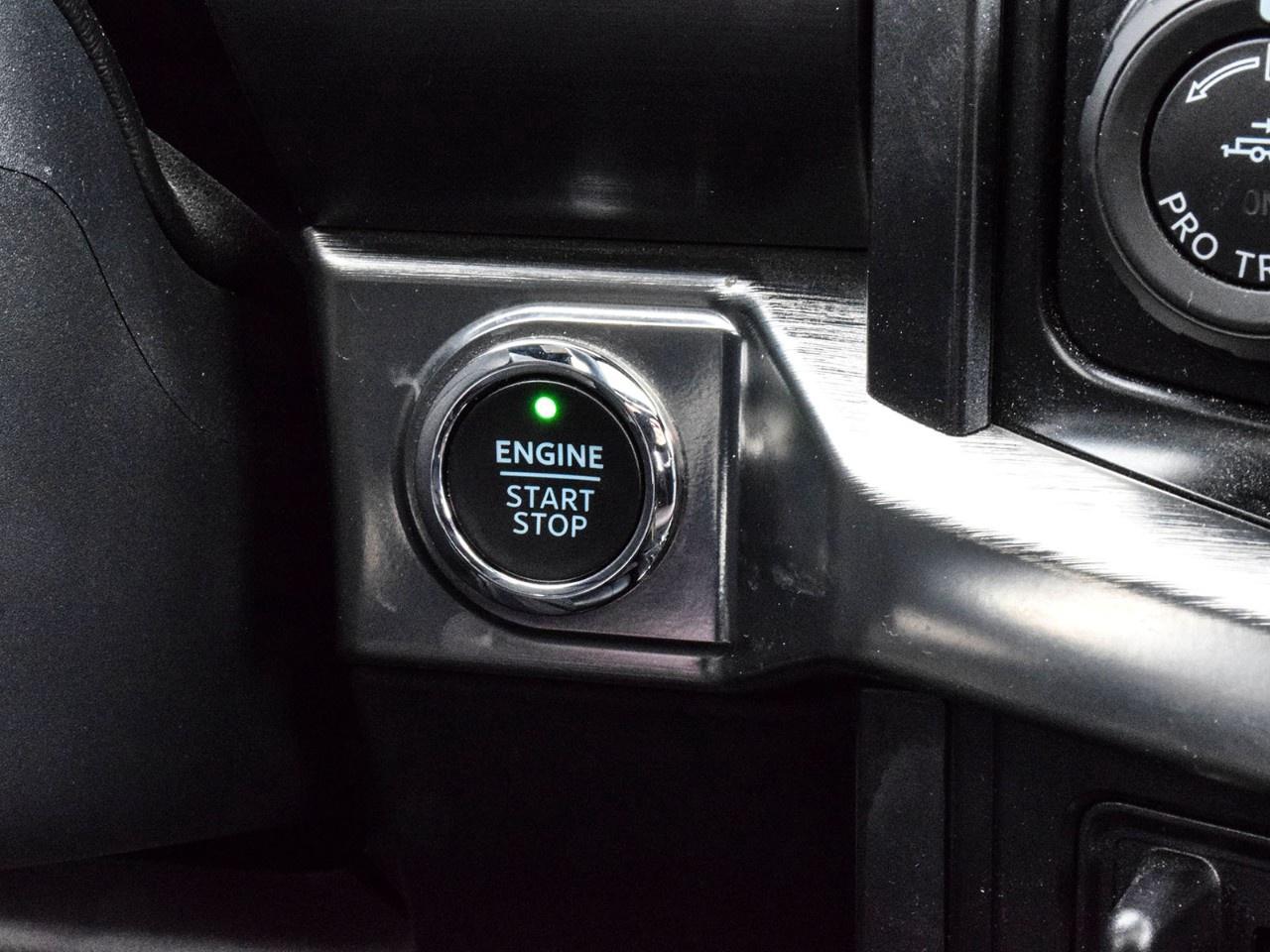 2023 Ford F-150 Lariat 4WD SuperCrew 5.5' Box Photo