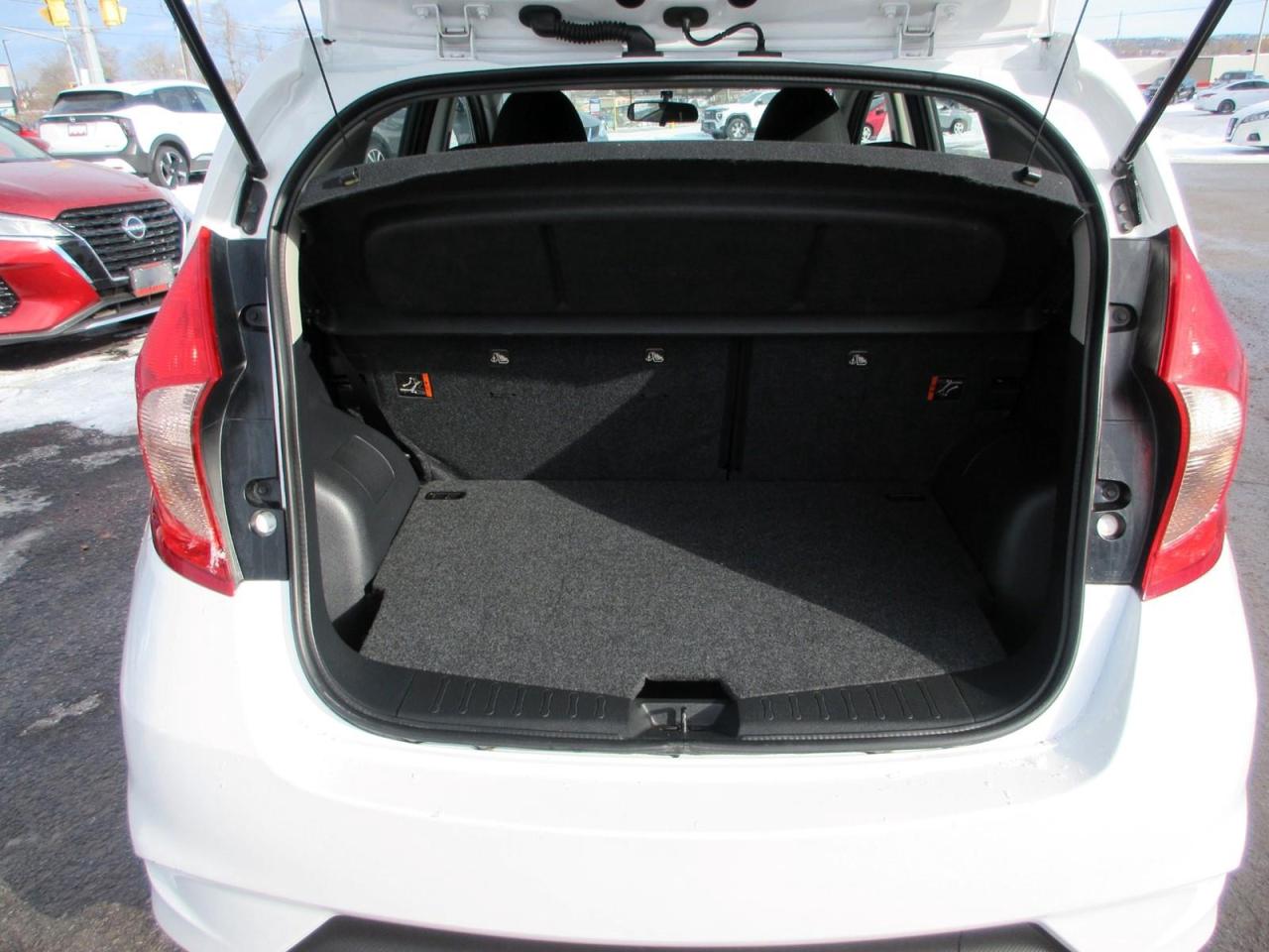 2018 Nissan Versa Note Photo4