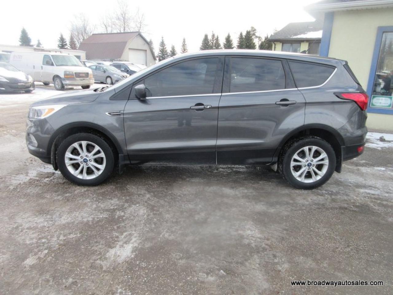 2019 Ford Escape FOUR-WHEEL DRIVE SE-PACKAGE 5 PASSENGER 1.5L - ECO-BOOST.. HEATED SEATS.. BACK-UP CAMERA.. BLUETOOTH SYSTEM.. KEYLESS ENTRY.. Photo2