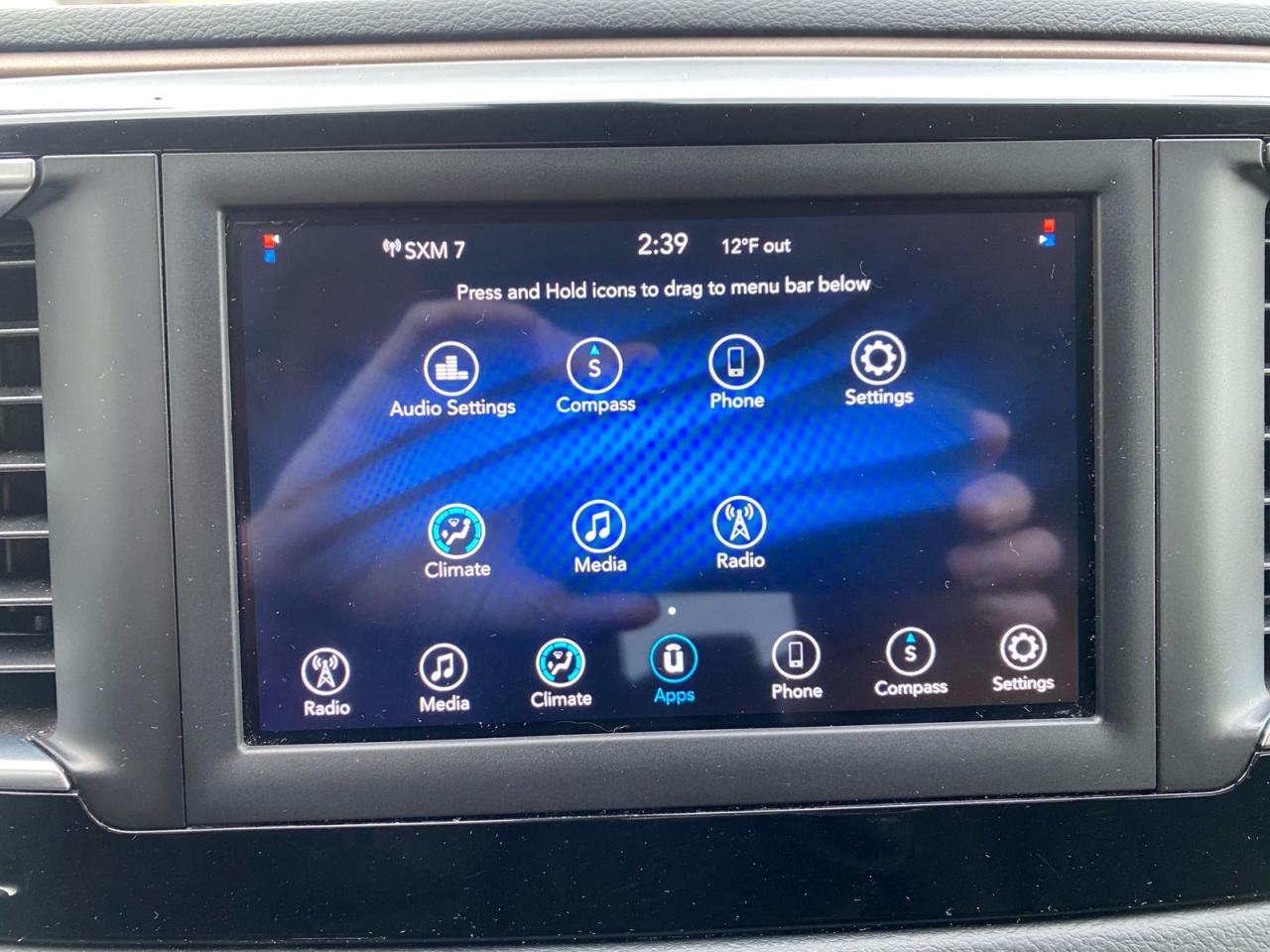 2018 Chrysler Pacifica Touring | Rear Seat Entertainment Center | Apple CarPlay | 8 Passenger Photo