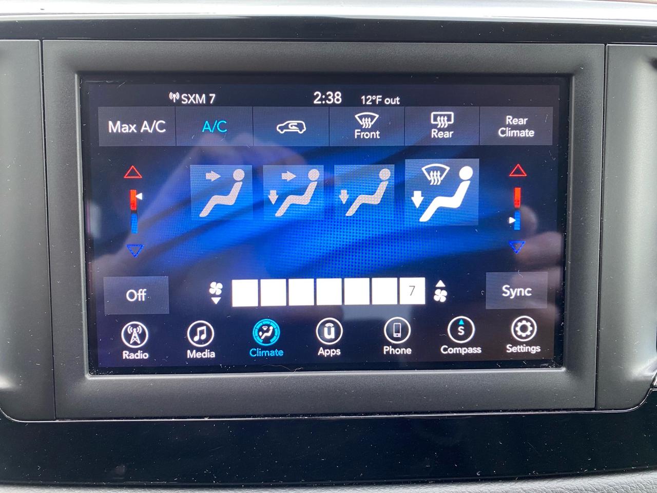 2018 Chrysler Pacifica Touring | Rear Seat Entertainment Center | Apple CarPlay | 8 Passenger Photo