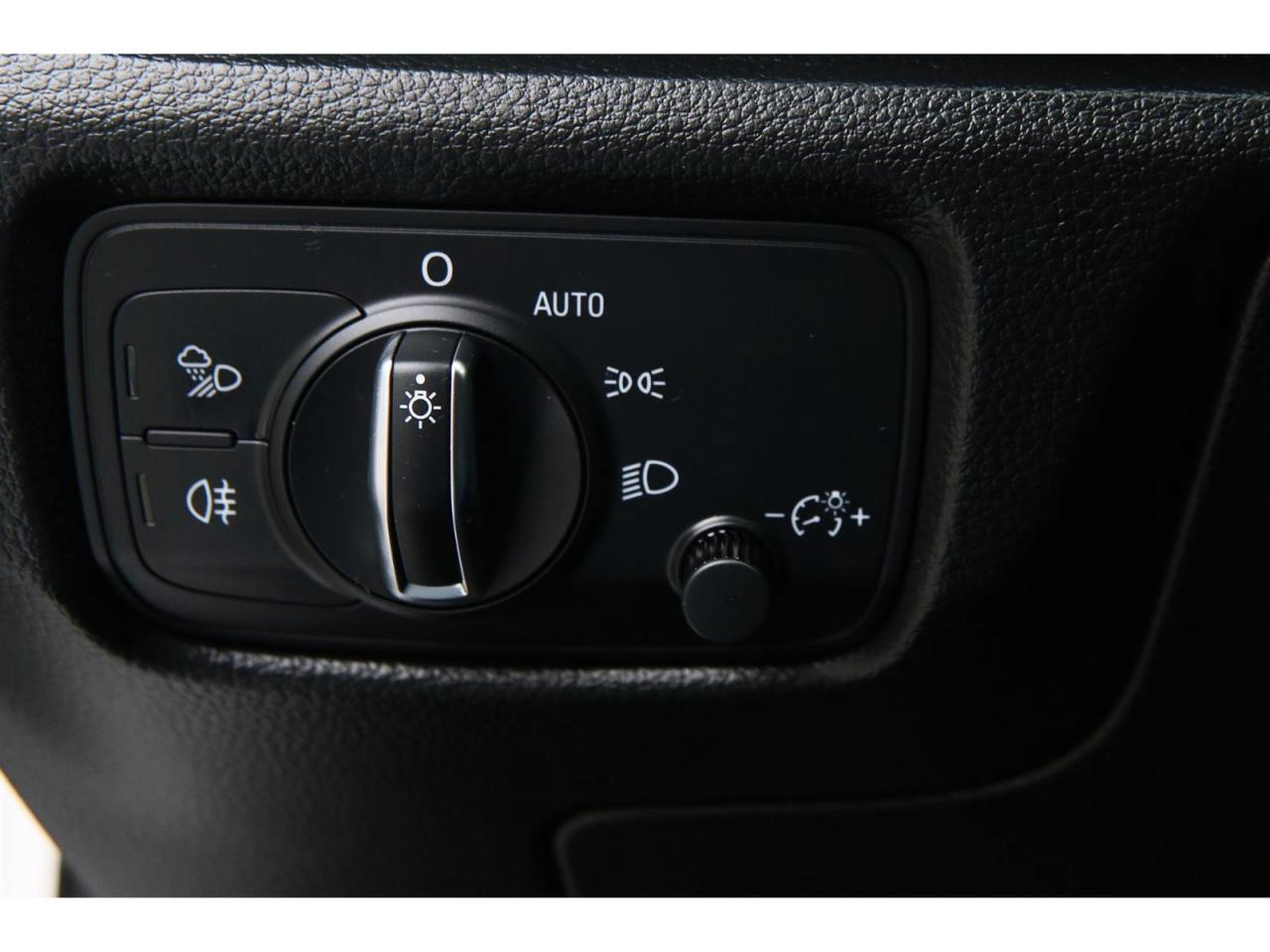 2018 Audi A3 2.0 TFSI Premium quattro Photo