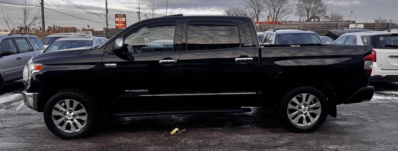 2015 Toyota Tundra LIMITED CREWMAX Photo