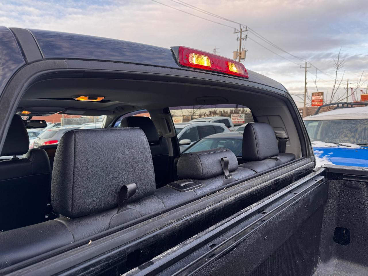 2015 Toyota Tundra LIMITED CREWMAX Photo