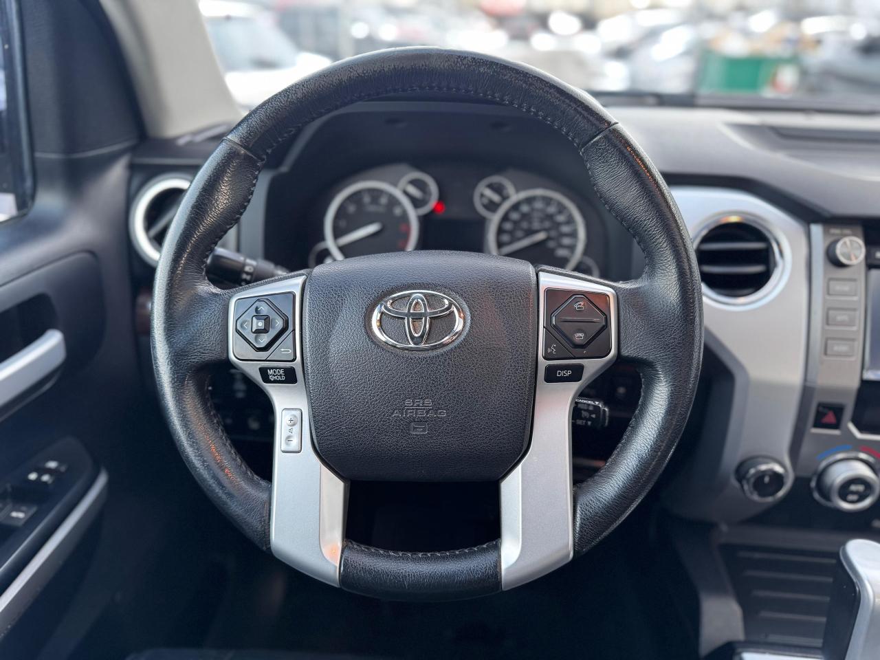 2015 Toyota Tundra LIMITED CREWMAX Photo