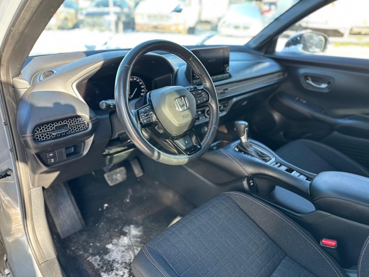 2024 Honda HR-V Sport Photo