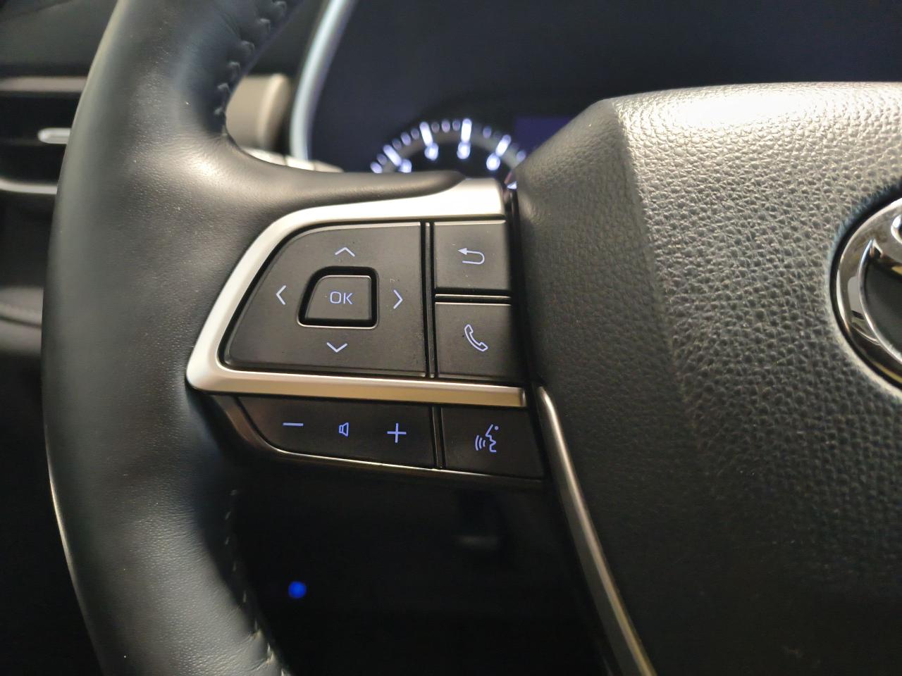 2022 Toyota Highlander XLE Photo0