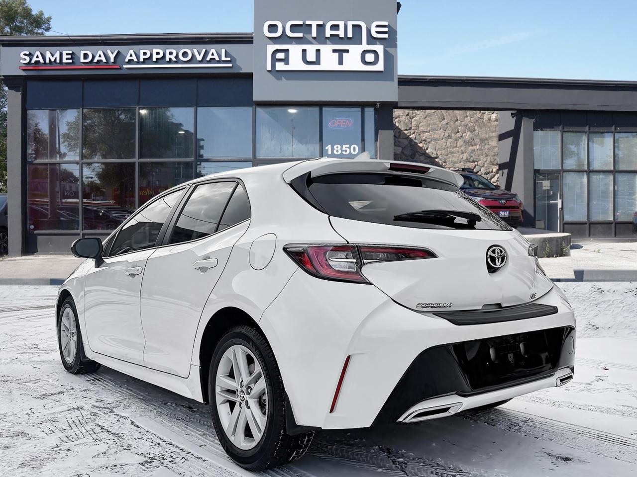 2022 Toyota Corolla SE Hatchback CVT - Photo #4