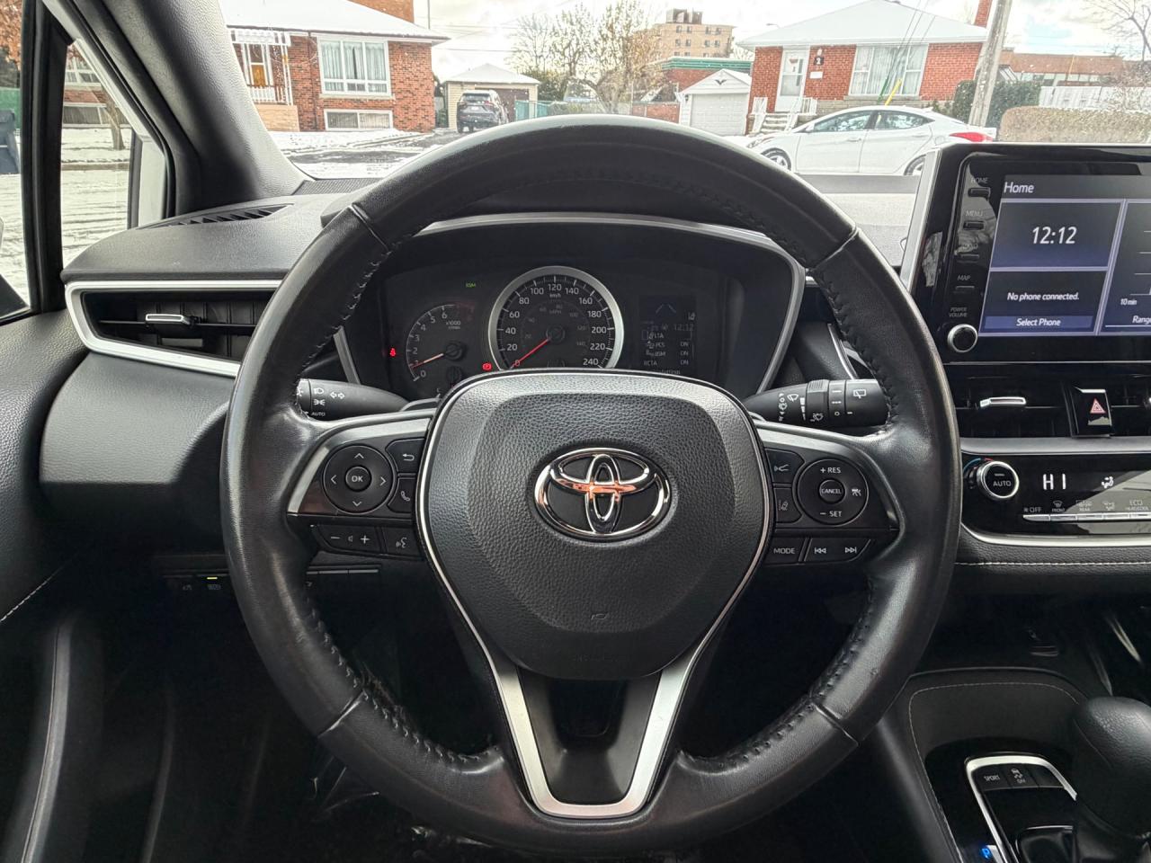 2022 Toyota Corolla SE Hatchback CVT - Photo #10