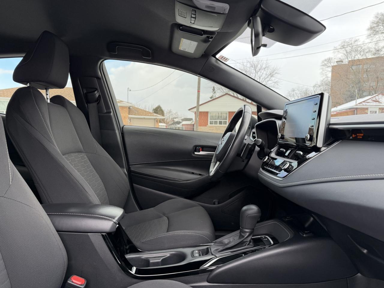 2022 Toyota Corolla SE Hatchback CVT - Photo #14