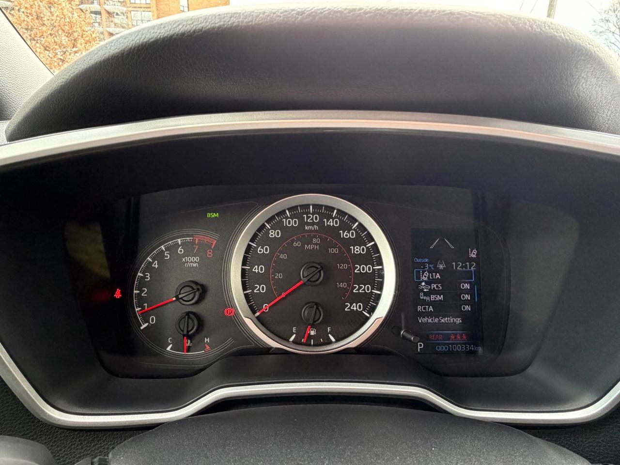 2022 Toyota Corolla SE Hatchback CVT - Photo #11