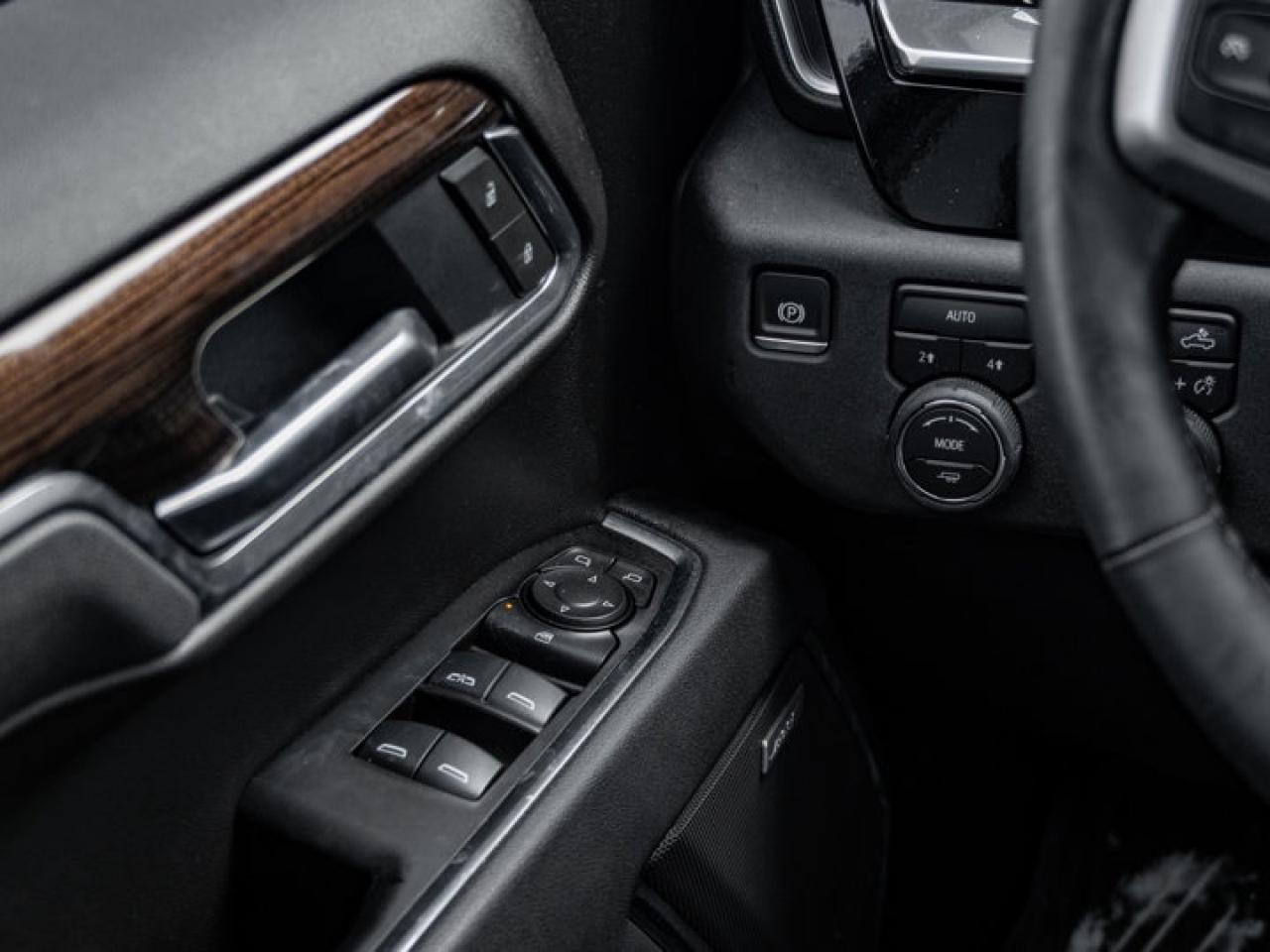 2025 Chevrolet Silverado 1500 RST Photo