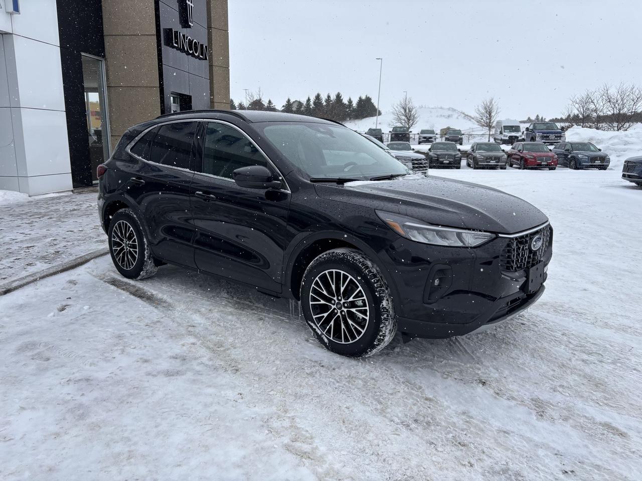 2026 Ford Escape PHEV FWD, ADAPTRIVE CRUISE, BLIND SPOT MONITOR Photo2