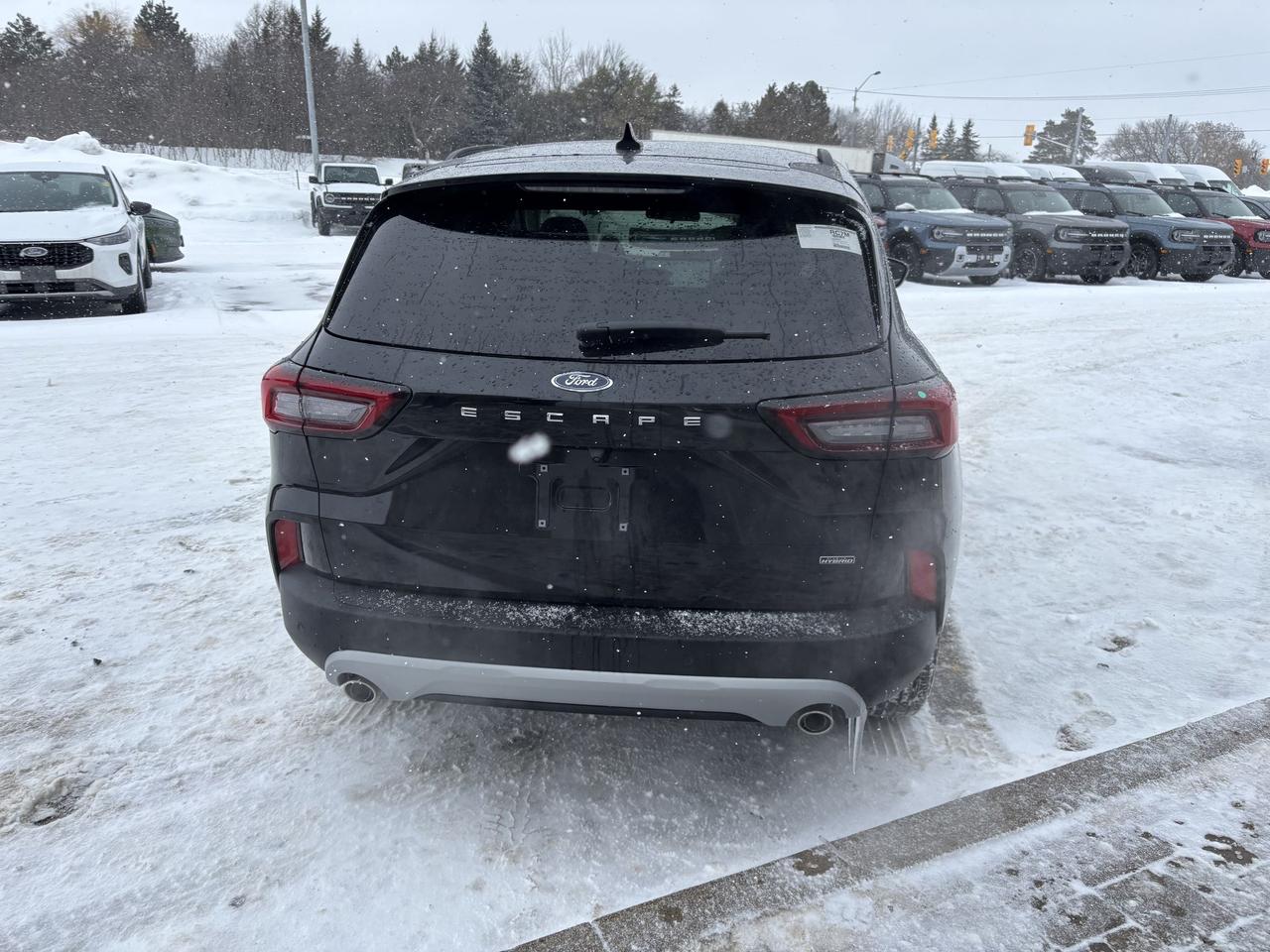 2026 Ford Escape PHEV FWD, ADAPTRIVE CRUISE, BLIND SPOT MONITOR Photo